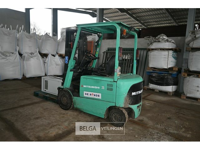 Mitsubishi heftruck - afbeelding 12 van  13