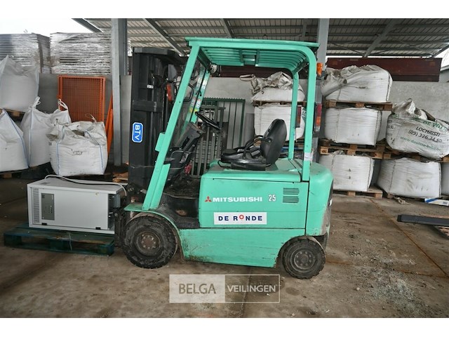 Mitsubishi heftruck - afbeelding 13 van  13