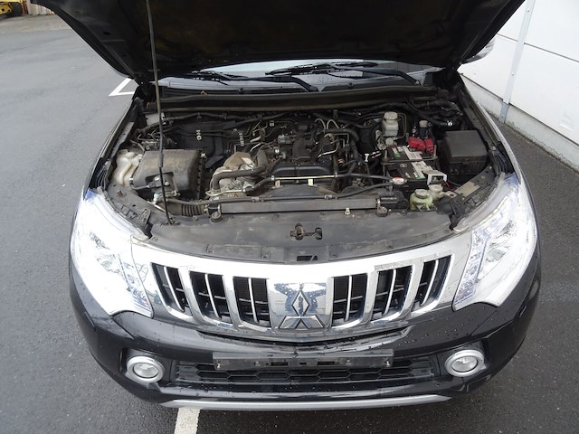 Mitsubishi l200 - afbeelding 8 van  26