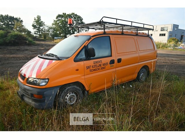 Mitsubishi lichte vrachtwagen - afbeelding 14 van  24