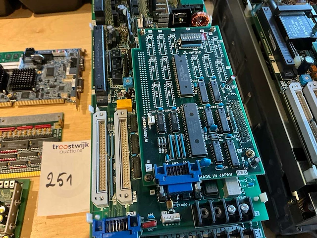 Mitsubishi mr-s11-100-e01 servo drive - afbeelding 4 van  6