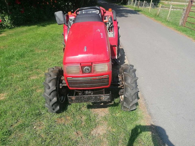 Mitsubishi mt205 vierwielaangedreven minitractor - afbeelding 2 van  9