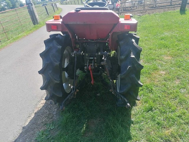 Mitsubishi mt205 vierwielaangedreven minitractor - afbeelding 3 van  9