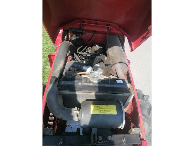 Mitsubishi mt205 vierwielaangedreven minitractor - afbeelding 7 van  9