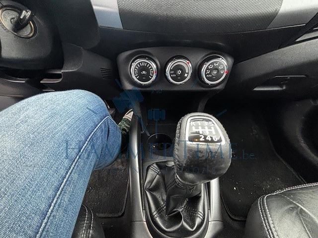 Mitsubishi outlander 2.2 di-d instyle tc-sst dpf 156 at, 2010 - afbeelding 6 van  32