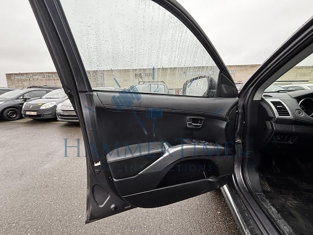 Mitsubishi outlander 2.2 di-d instyle tc-sst dpf 156 at, 2010 - afbeelding 32 van  32