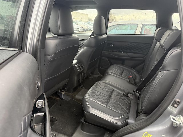 Mitsubishi outlander 2.4i 4wd s-edition sda-nav 135 at, 2020 - afbeelding 9 van  35