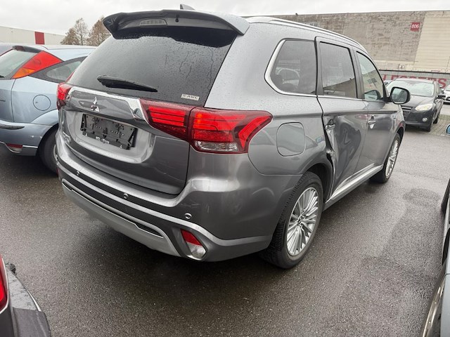 Mitsubishi outlander 2.4i 4wd s-edition sda-nav 135 at, 2020 - afbeelding 30 van  35