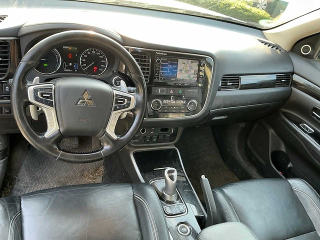 Mitsubishi outlander personenauto - afbeelding 3 van  32