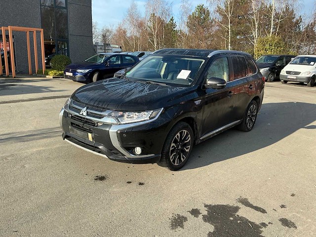 Mitsubishi outlander personenauto - afbeelding 1 van  32