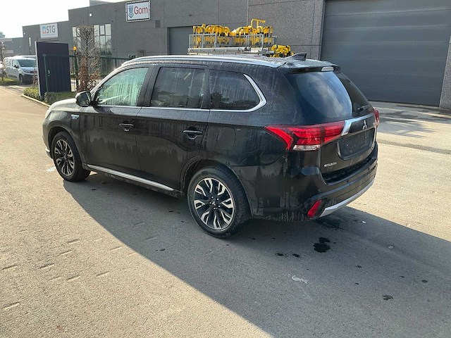 Mitsubishi outlander personenauto - afbeelding 30 van  32