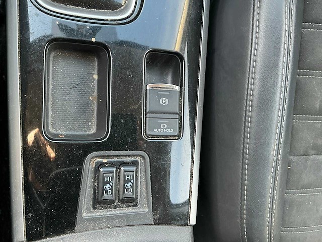 Mitsubishi outlander personenauto - afbeelding 15 van  33