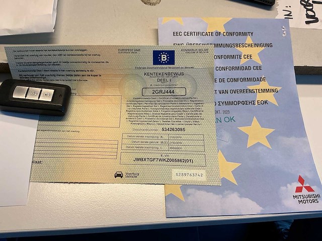 Mitsubishi outlander personenauto - afbeelding 27 van  33