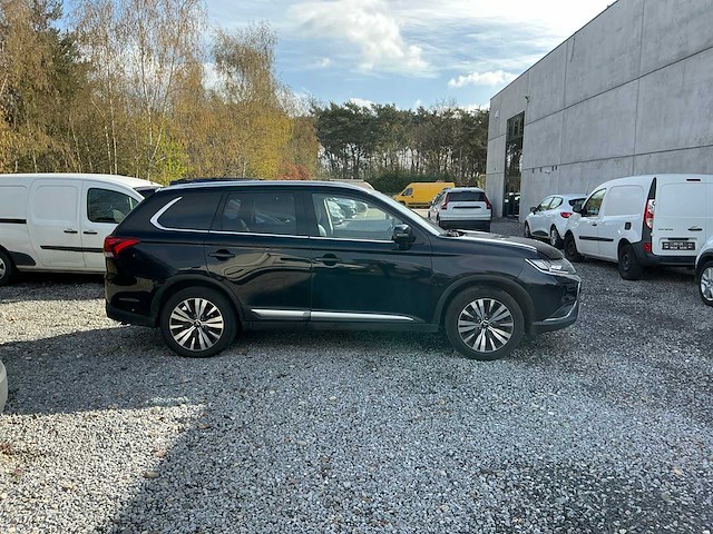 Mitsubishi outlander personenauto - afbeelding 31 van  33
