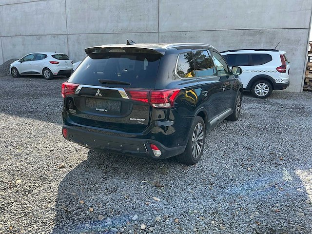 Mitsubishi outlander personenauto - afbeelding 32 van  33