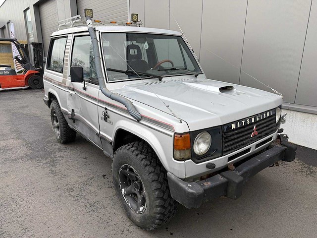 Mitsubishi pajero oldtimer - afbeelding 21 van  23