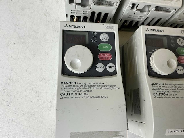 Mitsubishi s500 fr-s520se-0.2k-ec frequentieregelaar (6x) - afbeelding 3 van  6
