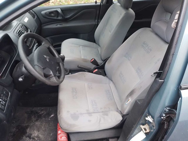 Mitsubishi spacestar - 2003 - afbeelding 3 van  22