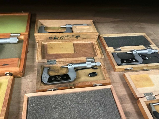 Mitutoyo en renishaw partij precisie micrometers - afbeelding 12 van  15