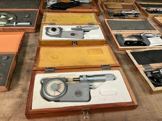 Mitutoyo en renishaw partij precisie micrometers - afbeelding 10 van  15