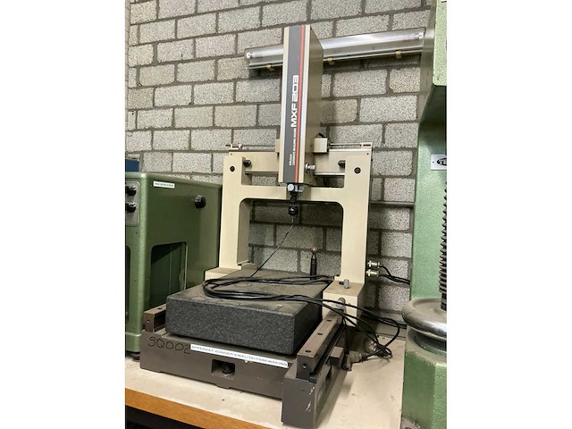 Mitutoyo mxf203 321-111 coördinaten meetmachine - afbeelding 1 van  3