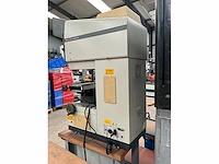 Mitutoyo pj-3000 profielprojector - afbeelding 7 van  10
