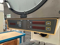 Mitutoyo pj-3000 profielprojector - afbeelding 9 van  10