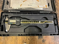 Mitutoyo schuifmaat - afbeelding 1 van  5