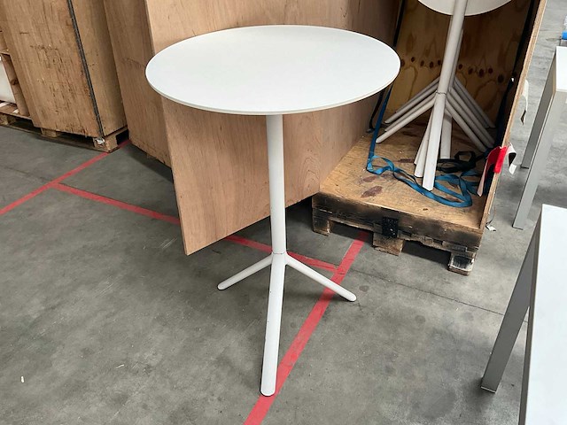 Miura design statafels (1x) - afbeelding 1 van  8