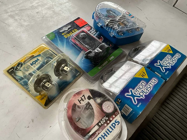 Mix kavel autoverlichting - afbeelding 6 van  7