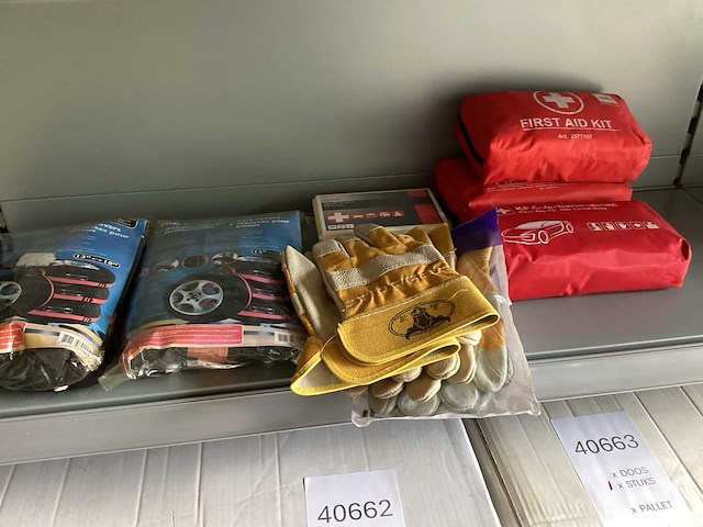Mix kavel diverse automotive accessoires - afbeelding 1 van  5