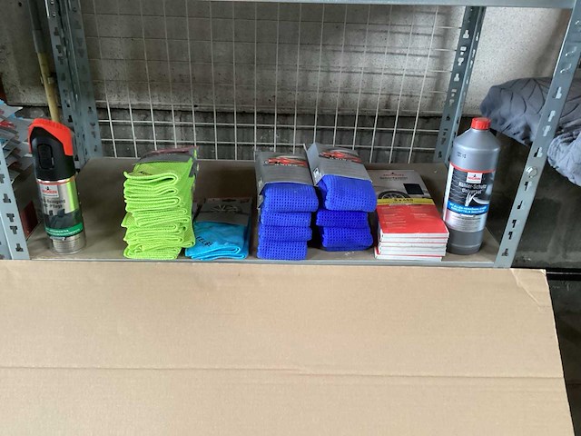 Mix kavel diverse automotive poets- en onderhoudsmiddelen (23x) - afbeelding 1 van  6