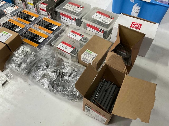 Mix kavel diverse bevestigingsmaterialen - afbeelding 4 van  15