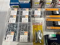 Mix kavel diverse bevestigingsmaterialen - afbeelding 9 van  15