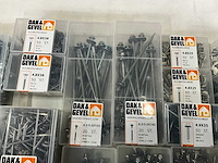 Mix kavel diverse dak en gevel bevestigingsmaterialen - afbeelding 3 van  9