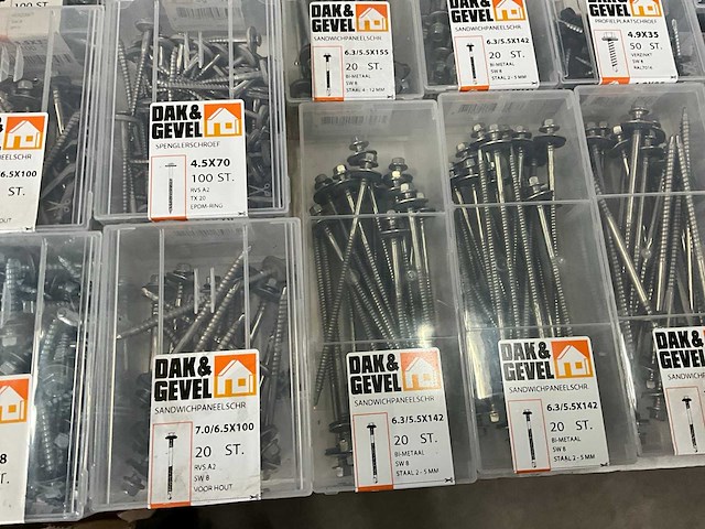 Mix kavel diverse dak en gevel bevestigingsmaterialen - afbeelding 6 van  9