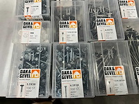 Mix kavel diverse dak en gevel bevestigingsmaterialen - afbeelding 7 van  9