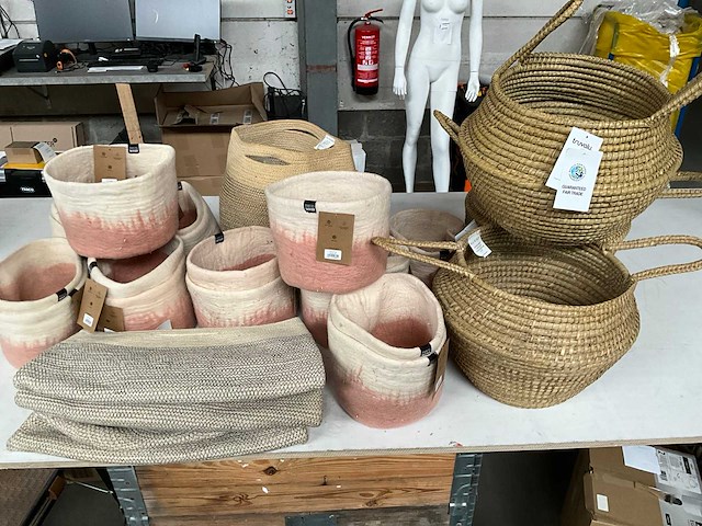 Mix kavel diverse fair trade manden/plantpotten - afbeelding 1 van  12
