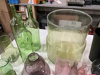 Mix kavel diverse gekleurde vazen - afbeelding 4 van  15