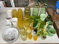 Mix kavel diverse glaswerk o.a. vazen en waxinelichthouders - afbeelding 1 van  9