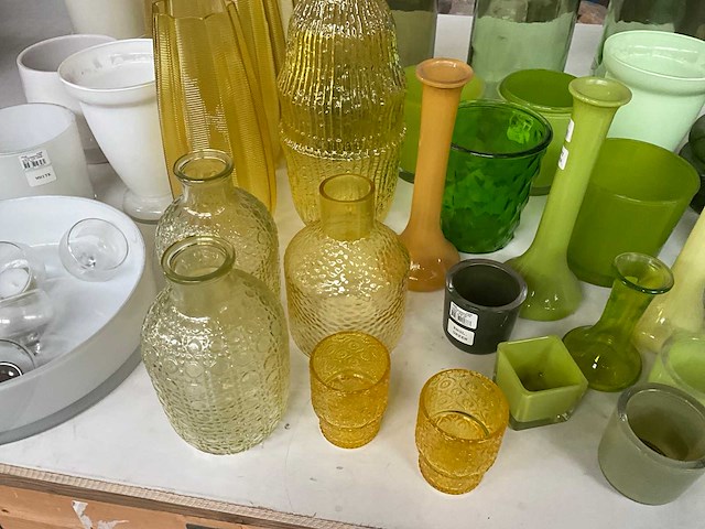 Mix kavel diverse glaswerk o.a. vazen en waxinelichthouders - afbeelding 5 van  9