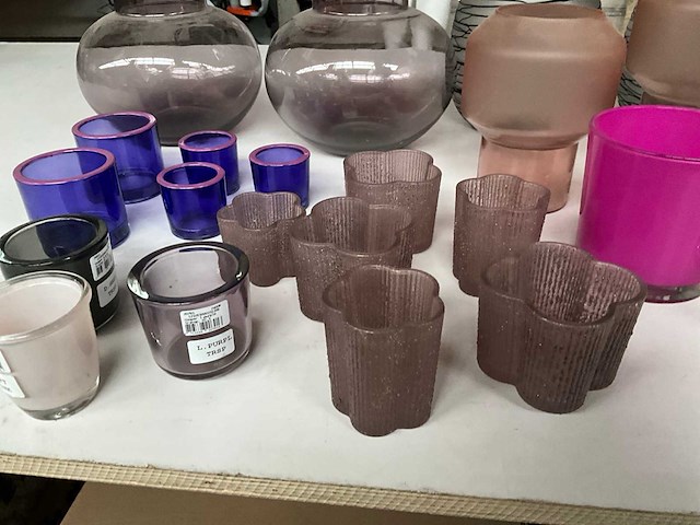 Mix kavel diverse glaswerk o.a. vazen en waxinelichthouders - afbeelding 5 van  11
