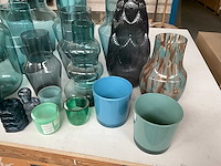 Mix kavel diverse glaswerk o.a. vazen en waxinelichthouders - afbeelding 6 van  12