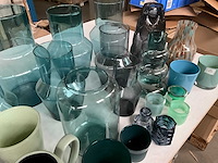 Mix kavel diverse glaswerk o.a. vazen en waxinelichthouders - afbeelding 12 van  12