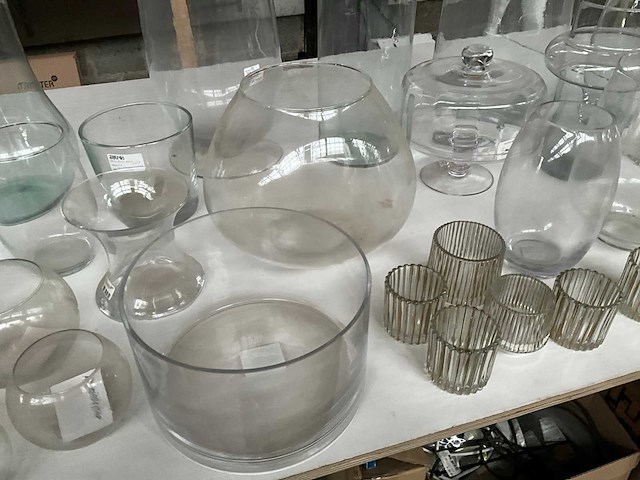 Mix kavel diverse glaswerk o.a. vazen en waxinelichthouders - afbeelding 6 van  11