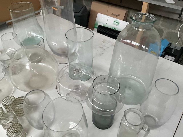 Mix kavel diverse glaswerk o.a. vazen en waxinelichthouders - afbeelding 10 van  11