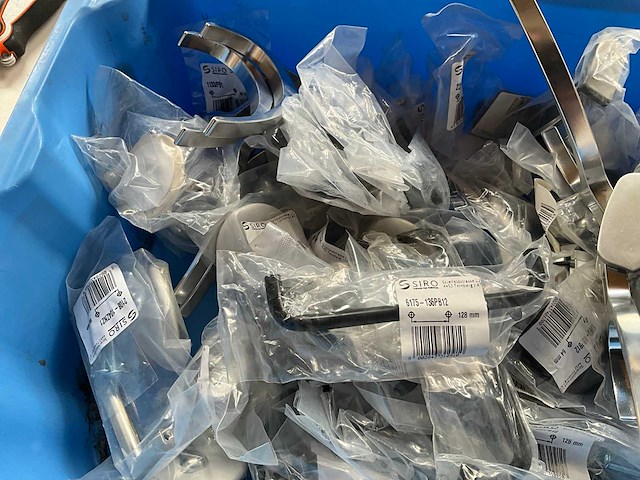 Mix kavel diverse grepen en haken - afbeelding 8 van  8