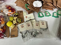 Mix kavel diverse handgemaakte fairtrade artikelen - afbeelding 13 van  19