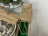 Mix kavel diverse handgemaakte fairtrade artikelen - afbeelding 17 van  19