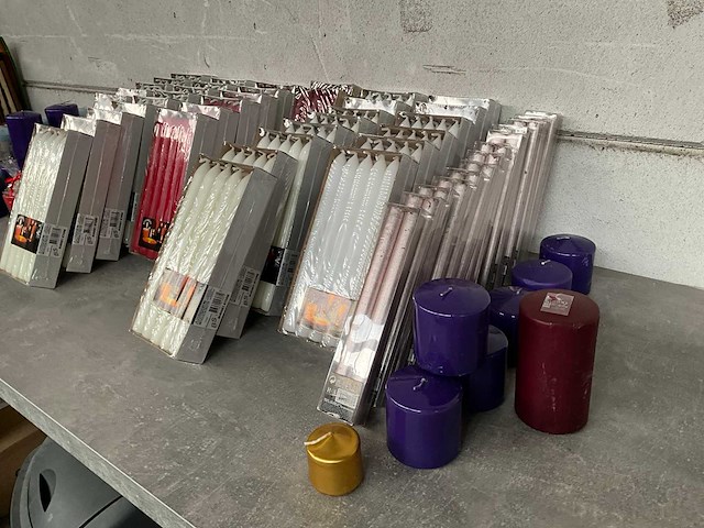 Mix kavel diverse kaarsen - afbeelding 8 van  9